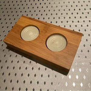 NWOT “Design Ideas” wooden tea light candle holder, & 2 unscented tea lights